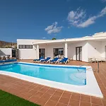 Palmera فيلة بلايا بلانكا